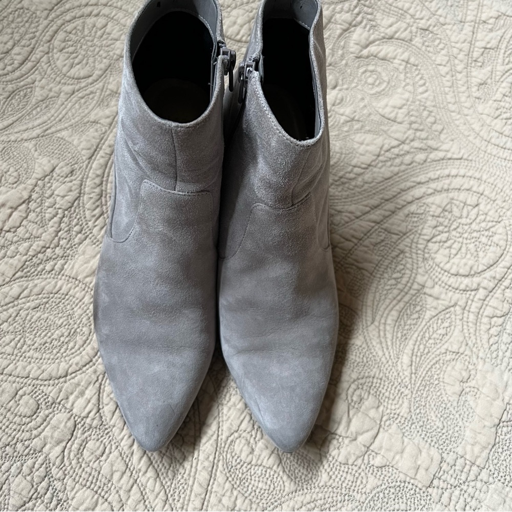 Elegant Gray Women's Ankle Boots